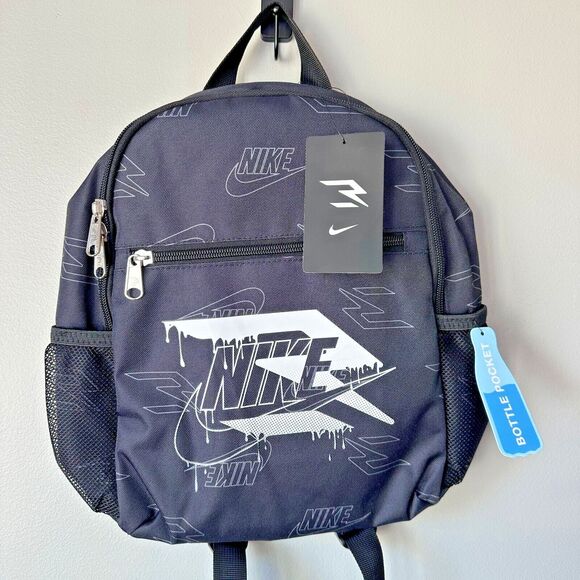 Nwt Nike Russel Wilson 3 Brand Graphic Print Black Backpack Small - Picture 1 of 2